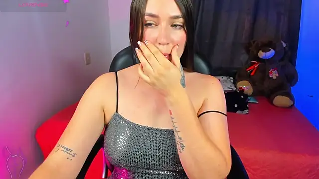 Snapshot of linda_montoya chatting on December 13, 7:43 pm linda montoya online show from December 13, 7:43 pm