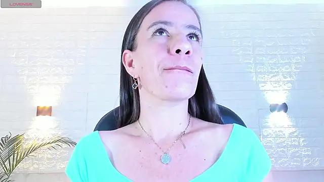 millie brown21 online show from March 6, 12:34 pm