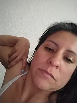 Snapshot of LucifernandaSw chatting on February 14, 3:36 pm LucifernandaSw online show from February 14, 3:36 pm