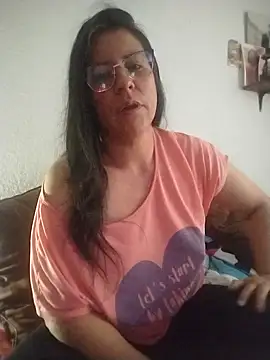 Snapshot of LucifernandaSw chatting on February 17, 11:44 am LucifernandaSw online show from February 17, 11:44 am