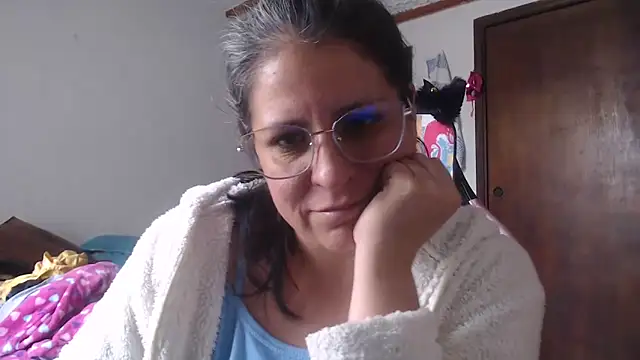 Snapshot of LucifernandaSw chatting on February 13, 4:36 pm LucifernandaSw online show from February 13, 4:36 pm
