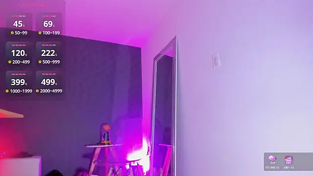 greicyass online show from March 22, 6:25 pm