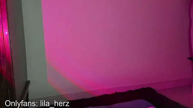 Snapshot of Liherz chatting on October 26, 5:02 am Liherz online show from October 26, 5:02 am