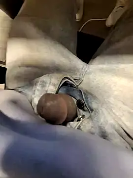 Snapshot of no1belike1 chatting on January 22, 11:01 am no1belike1 online show from January 22, 11:01 am