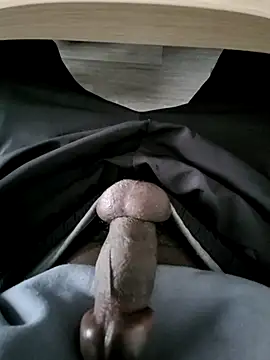 Snapshot of no1belike1 chatting on February 7, 11:45 am no1belike1 online show from February 7, 11:45 am