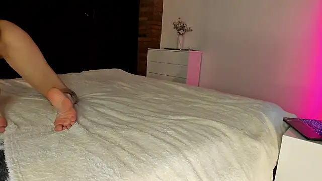 Rachel Rey online show from September 25, 6:11 pm