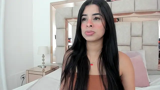 emma castilloo online show from December 29, 4:19 pm