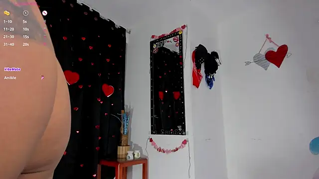 Snapshot of Lips_SaraSofia2 chatting on February 20, 1:14 am Lips SaraSofia2 online show from February 20, 1:14 am