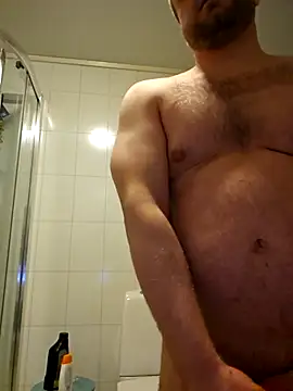 Machoviking1 online show from April 17, 7:55 am