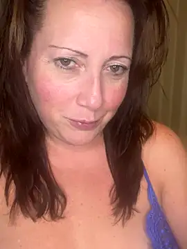 xsexycurvymilf online show from December 4, 7:23 pm