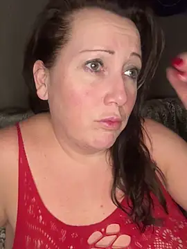 xsexycurvymilf online show from February 19, 9:03 pm