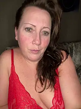 xsexycurvymilf online show from February 27, 9:04 pm