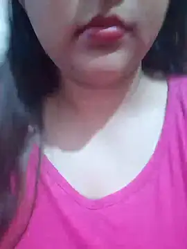 Snapshot of _Redwine_ chatting on February 13, 9:06 pm Redwine online show from February 13, 9:06 pm