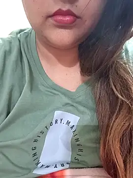 Snapshot of _Redwine_ chatting on February 15, 4:23 pm Redwine online show from February 15, 4:23 pm