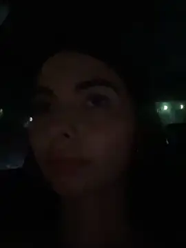 Snapshot of Coralinee_01 chatting on December 1, 12:15 am Coralinee 01 online show from December 1, 12:15 am