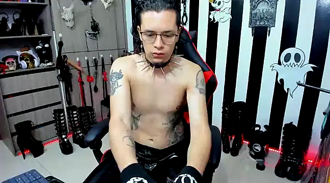 daven56 online show from December 9, 1:55 pm