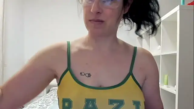 emmita69  online show from November 27, 10:34 pm