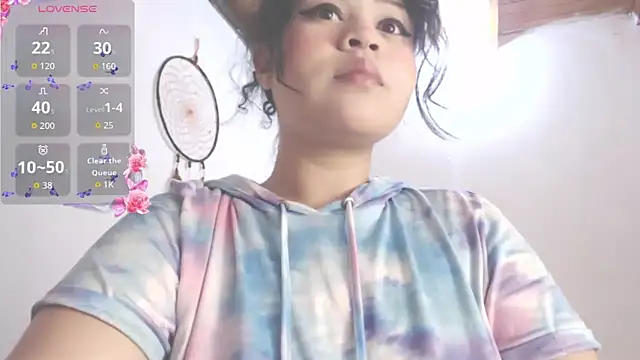 Amara18  online show from October 22, 10:15 am