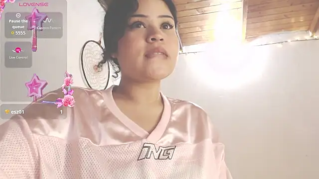 Amara18  online show from March 7, 7:44 pm