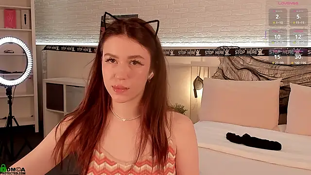 Snapshot of BelovedRuby chatting on October 24, 2:19 am BelovedRuby online show from October 24, 2:19 am