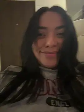 Snapshot of PetitLumiere chatting on December 30, 5:26 am PetitLumiere online show from December 30, 5:26 am