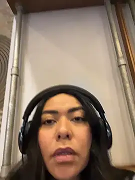 Snapshot of PetitLumiere chatting on October 15, 9:04 pm PetitLumiere online show from October 15, 9:04 pm