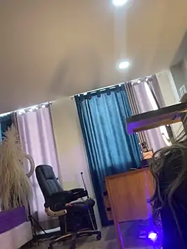 Ammy Castro online show from February 19, 9:11 pm