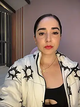 Victoria-And1 online show from February 3, 1:26 am