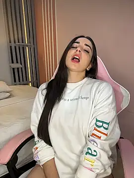 Victoria-And1 online show from February 4, 1:33 am