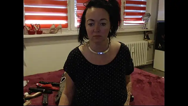 Alexie33 online show from April 10, 6:18 am