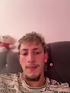 Snapshot of Scott_sex7 chatting on February 15, 7:10 pm Scott sex7 online show from February 15, 7:10 pm