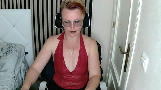 xxNoeliaxx online show from March 23, 7:42 am