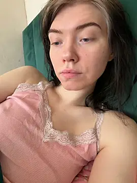 Lisaaa Alisa online show from February 26, 4:11 am