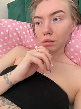 Lisaaa Alisa online show from March 30, 4:35 am