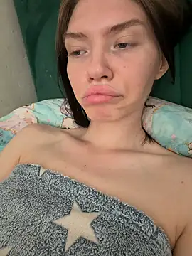 Lisaaa Alisa online show from June 9, 8:26 am