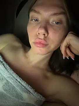 Lisaaa Alisa online show from June 20, 10:12 pm