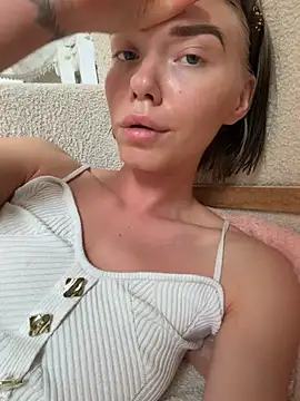 Lisaaa Alisa online show from June 29, 8:42 am