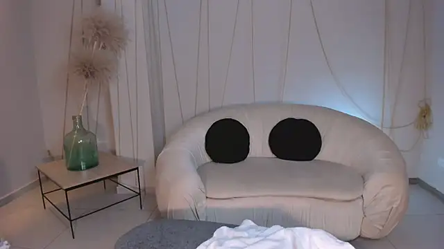 JessicaWilliams1 online show from February 27, 4:32 pm