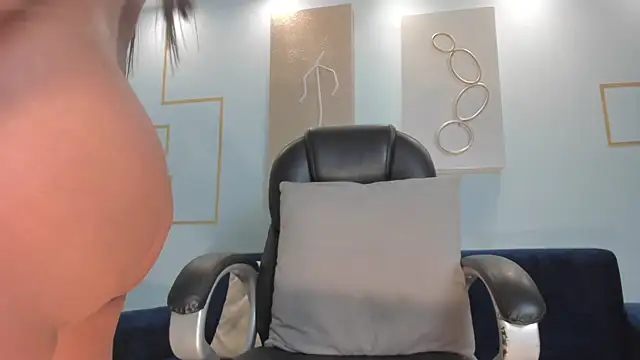 JessicaWilliams1 online show from March 11, 4:40 pm