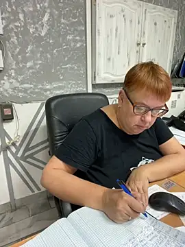 Snapshot of Klio5678 chatting on November 12, 7:13 pm Klio5678 online show from November 12, 7:13 pm