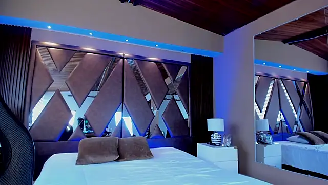 carina rossi online show from February 25, 6:31 pm