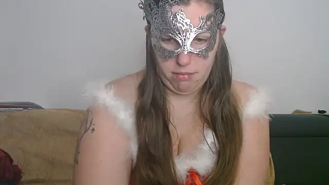 FrancaiseLynne online show from December 22, 5:32 pm