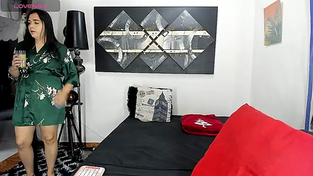 SARAMISHA online show from December 21, 2:02 pm