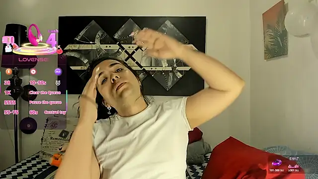 SARAMISHA online show from February 10, 2:04 am