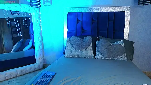 ashley brend online show from September 13, 9:25 pm