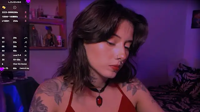 LiliJones  online show from March 18, 6:44 pm