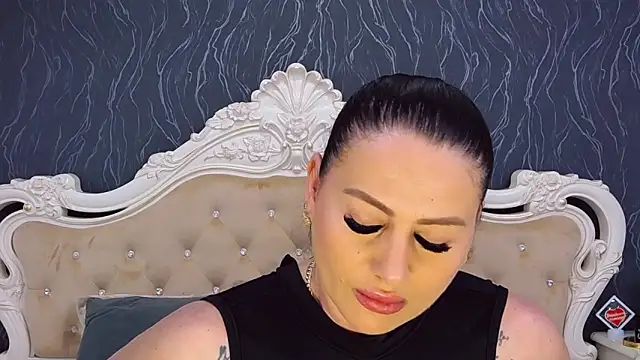 Snapshot of Lauren_Saint chatting on April 23, 2:08 pm Lauren Saint online show from April 23, 2:08 pm