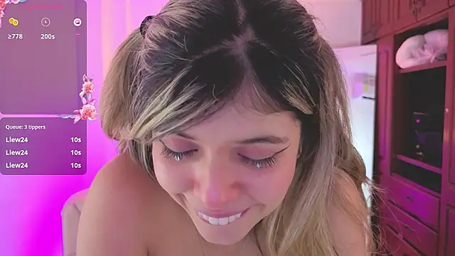 NATAASHA    online show from March 16, 5:44 am