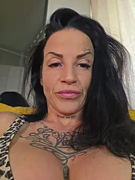 EmilyDiazofficial online show from July 18, 12:53 pm