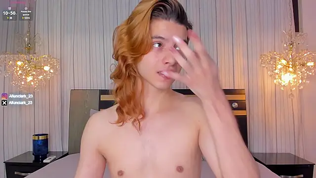 Snapshot of Allen_clark chatting on March 17, 3:57 am Allen clark online show from March 17, 3:57 am